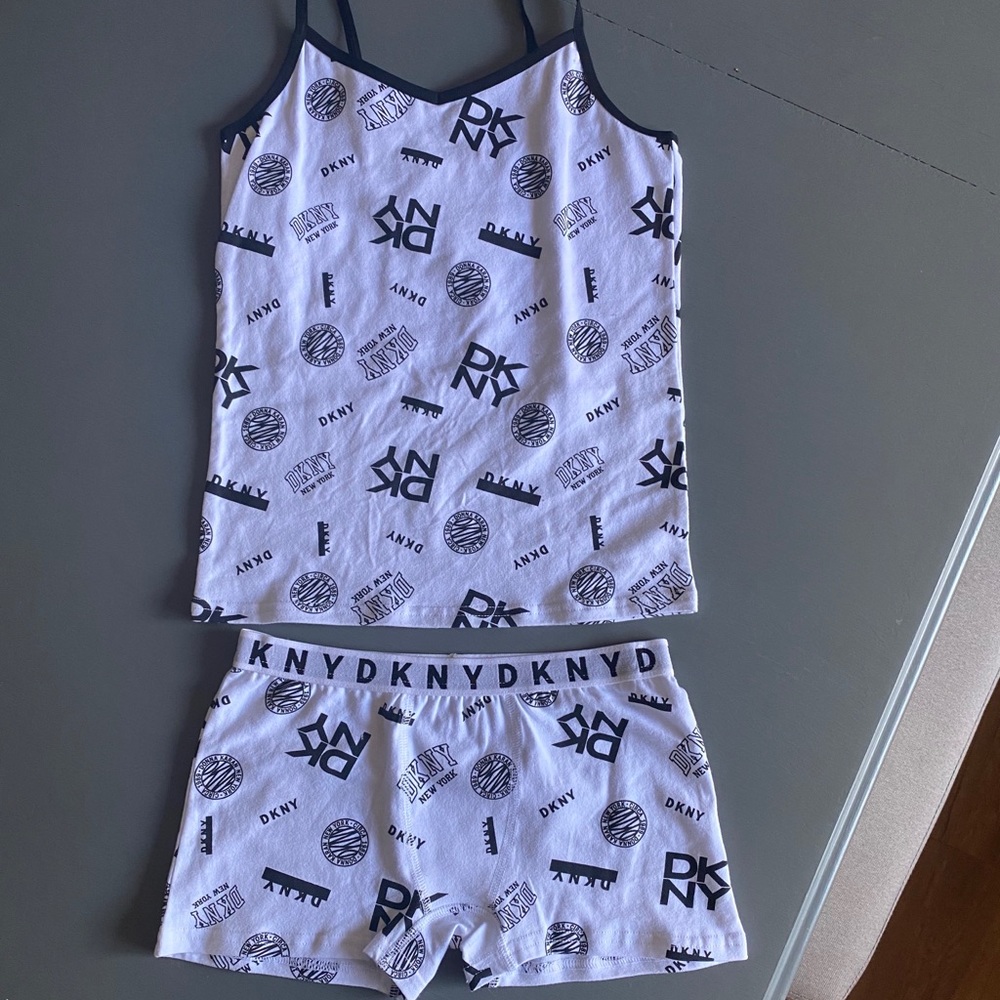 Sold:Sale 🎈DKNY NWTs Youth Intimates set - Picture 3 of 8